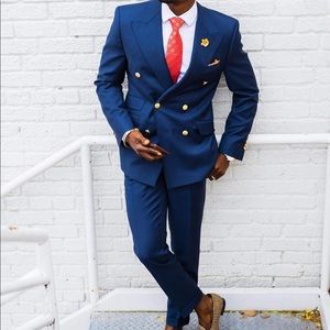 Navy blue cavani double breasted 2pcs suit.